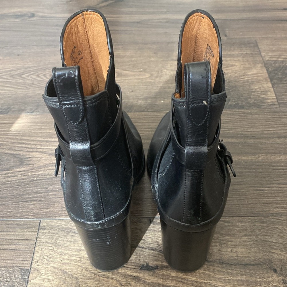 COACH Jackson Boots - Picture 3 of 9